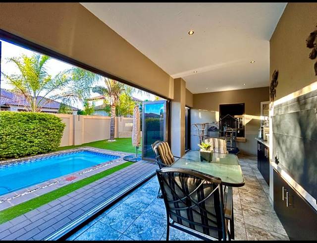 4 BEDROOM HOUSE FOR SALE IN BRITS CENTRAL